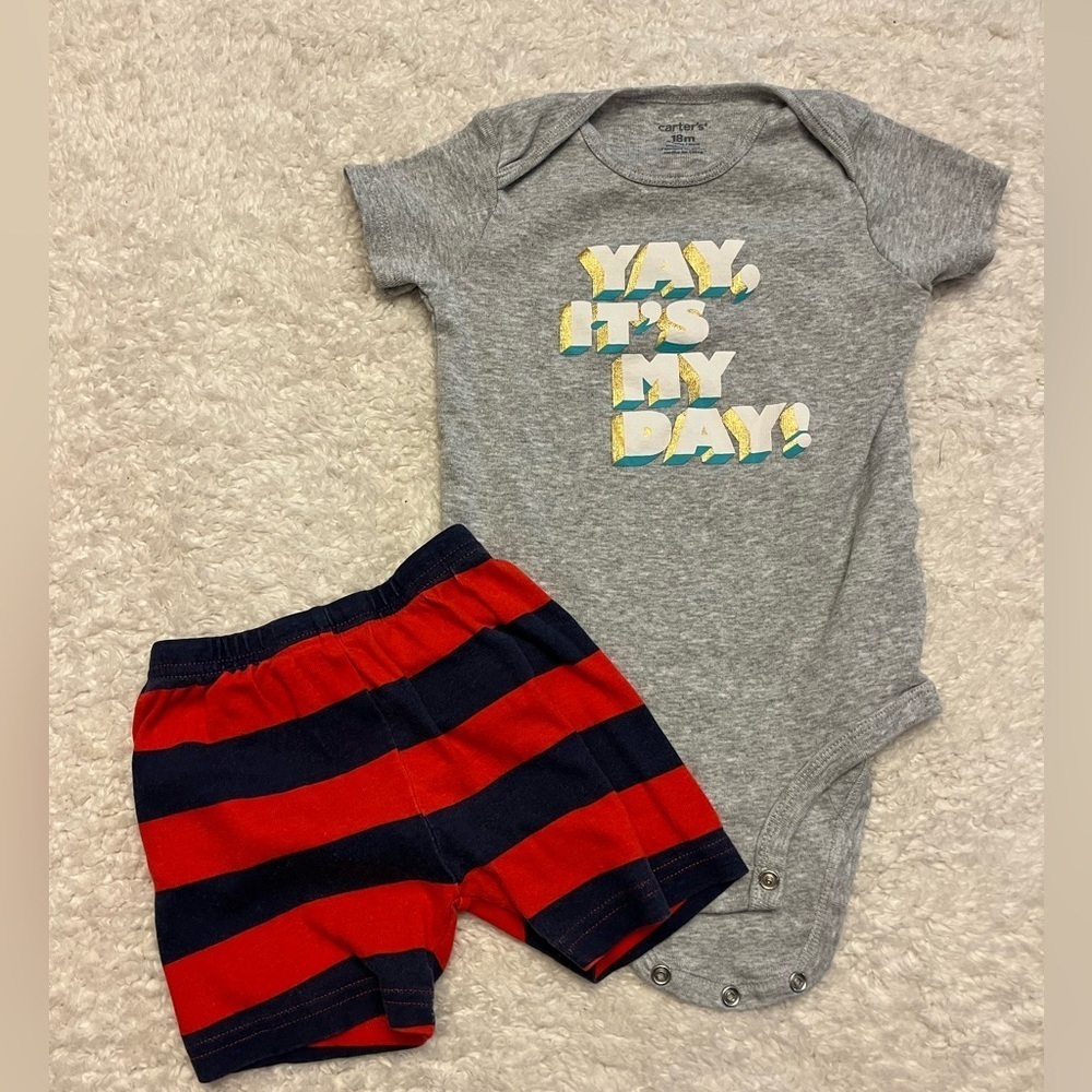 Carters Onsie Bundle - Picture 1 of 6
